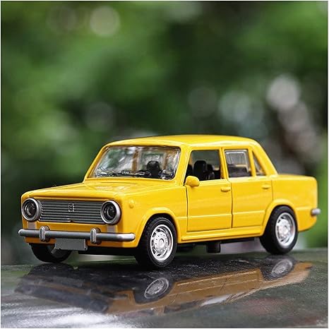 Amazon Co Jp ダイキャストモデルカー 1 36合金おもちゃ車金属ダイキャスト車両ミニチュアスケールレトロモデル車のおもちゃ大人の子供コレクションギフト装飾 Color 3 ホーム キッチン