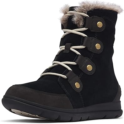 snow boots size 5.5