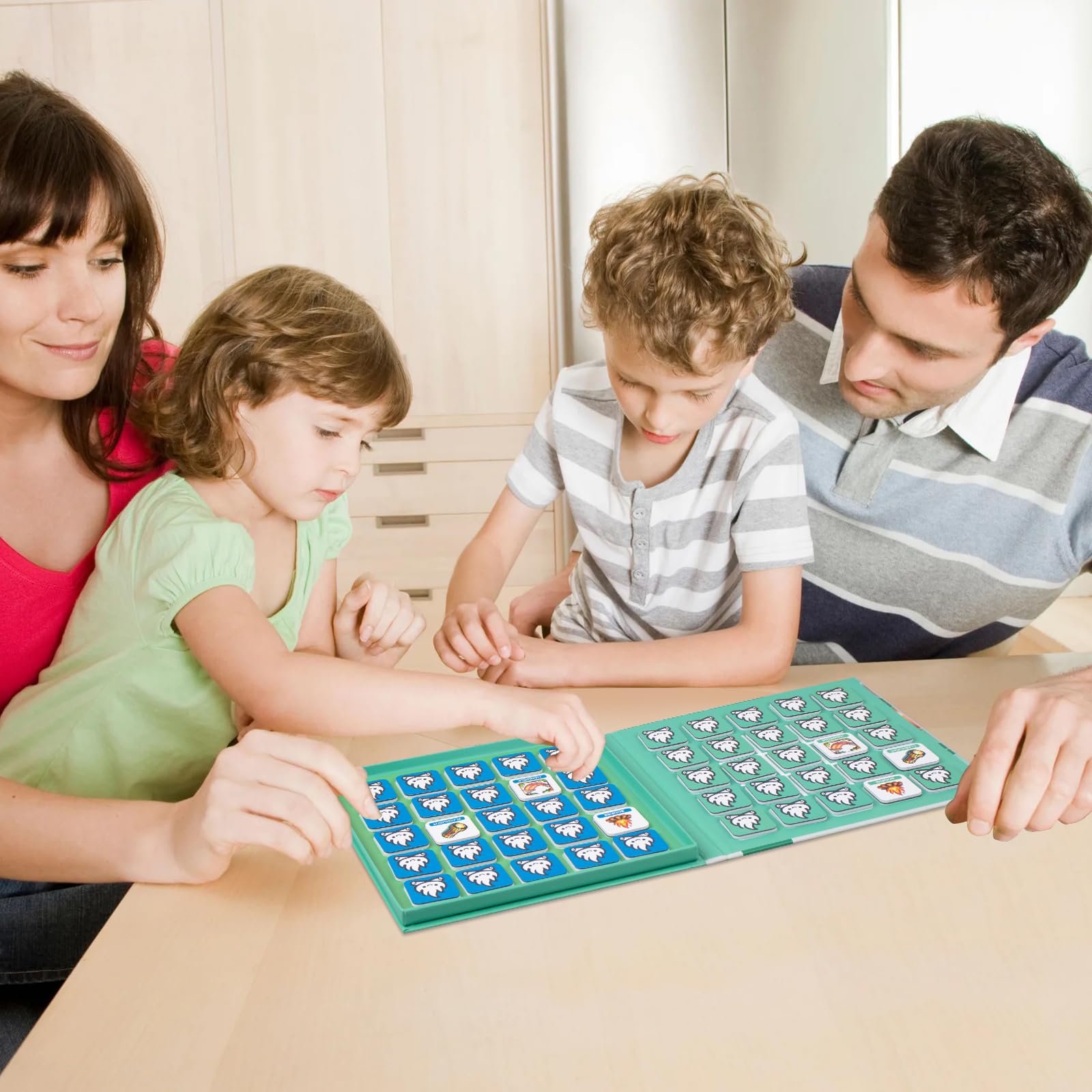 Travofun Magnetic Memory Matching Games for Toddlers Ages 3 +,Travel Games for Kids, Fun Educational Toys for Summer Camp & Road Trips.