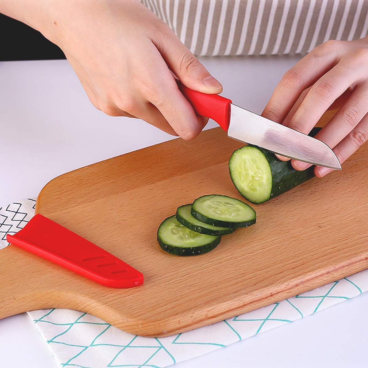 Fruit Knife, 3 Pieces of New Sharp and Durable Small Kitchen Knife with Protective Cover - Image 4