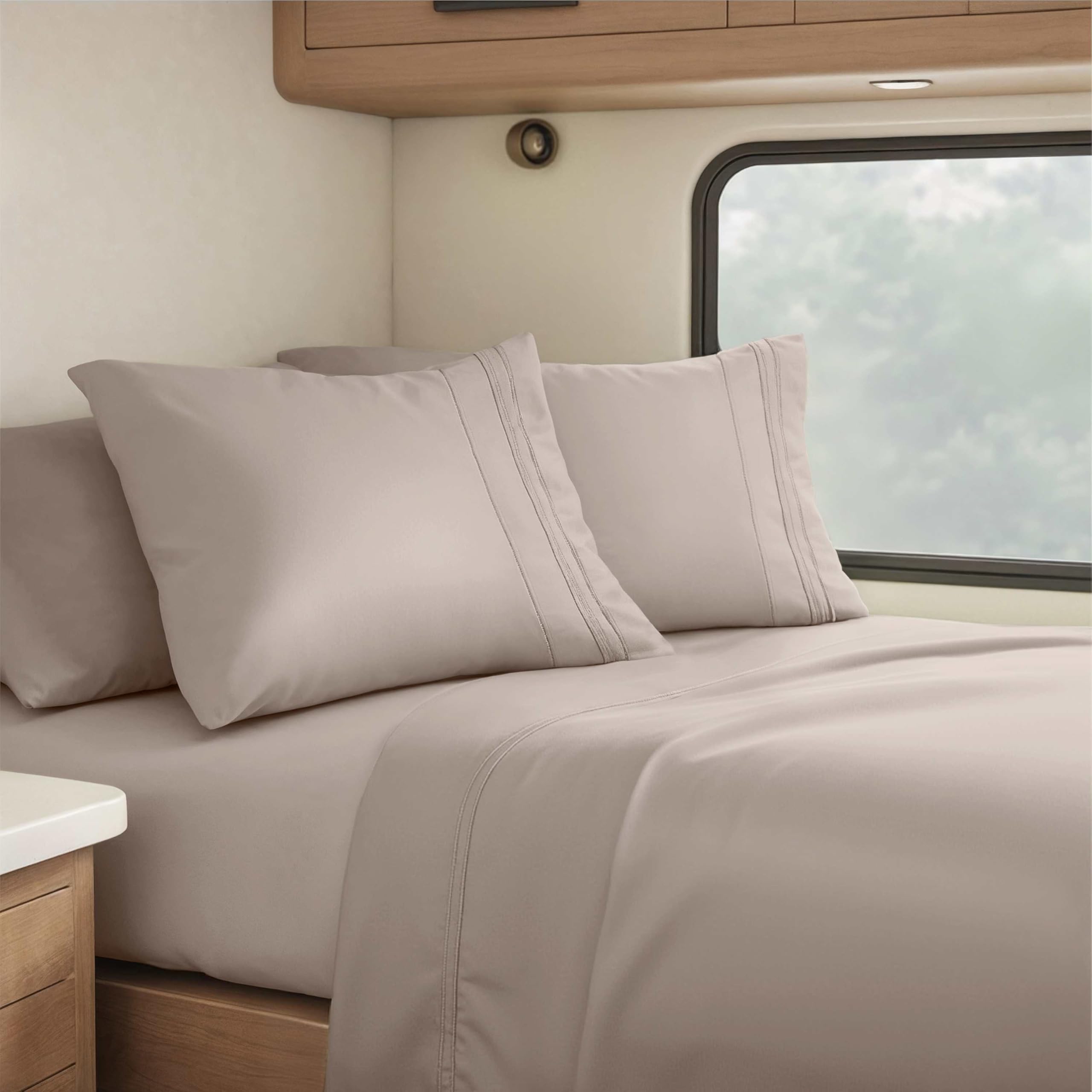 Photo 1 of **TOP SPLIT MATTRESSES** NOT A REGULAR QUEEN 
Clara Clark RV Short Queen Sheets - Hotel Luxury 6 Piece Bed Sheets for Short Queen Size Bed - Soft Bedding Sheets & Pillowcases, Fits Low Mattress up to 10 inch deep. Short Queen, Linen