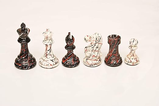 200 Boxwood Painted Lacquered 4.00 Chess Set