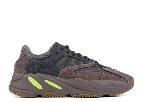 mr shoes yeezy 700