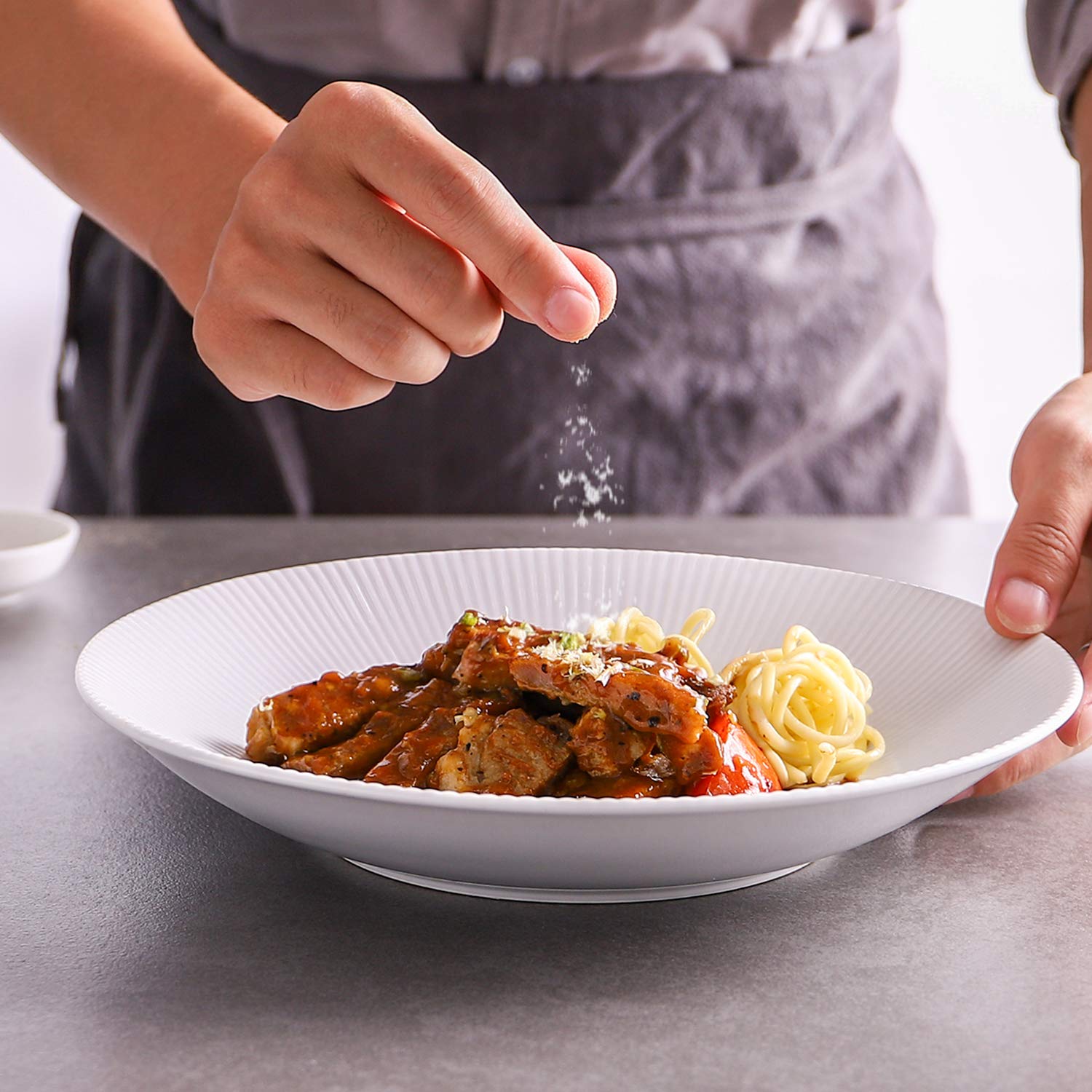 Y YHY 30 Ounces Porcelain Pasta Salad Bowls, 9.6 Inches White Serving Bowls Set, Wide and Shallow, Set of 4, Stripe Pattern