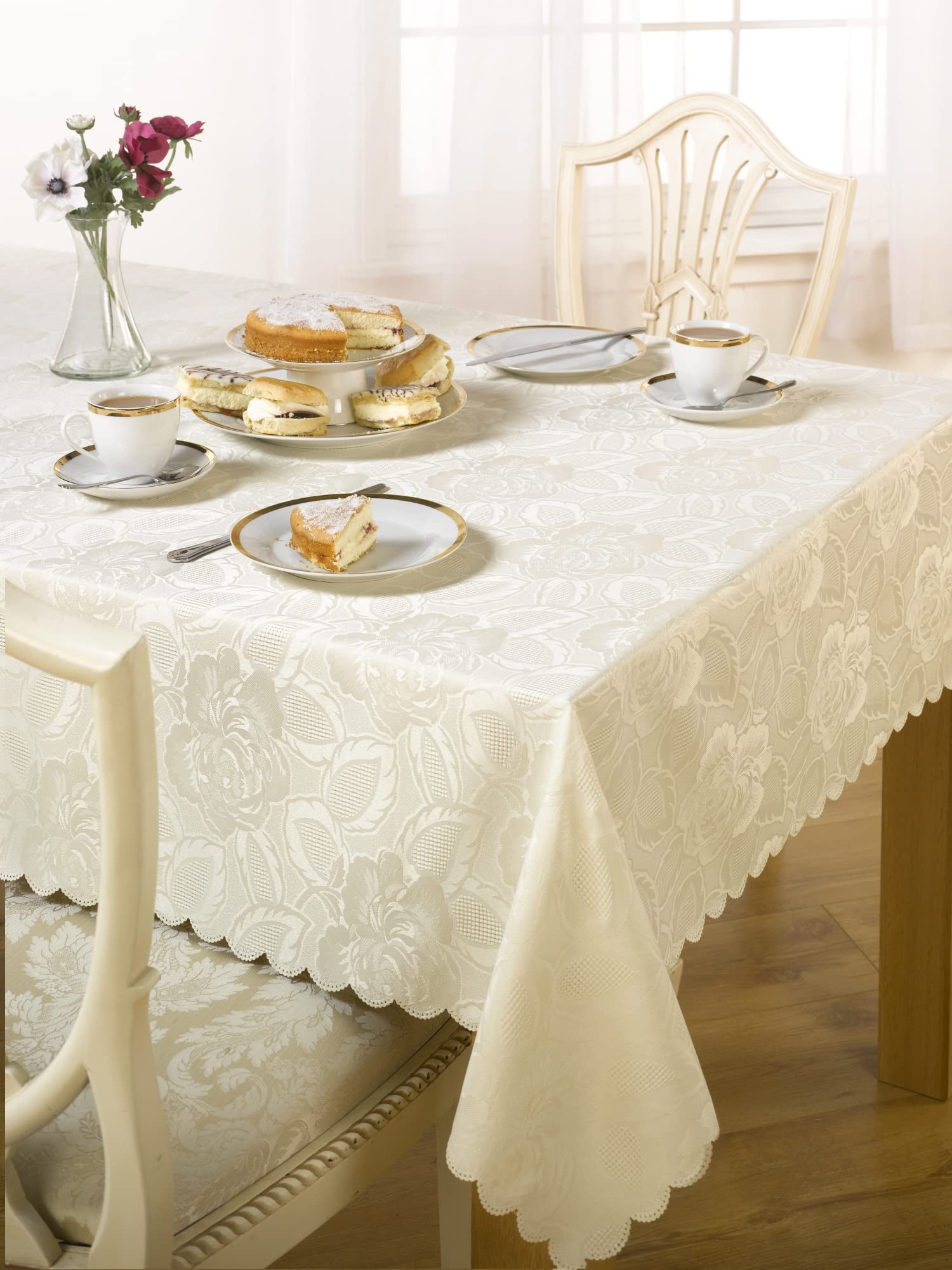 Emma Barclay Damask Rose - Jacquard Table Cloth in Cream - 52x52 (132x132cm)