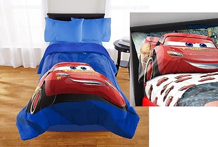 Amazon Com Disney Cars Twin Full Comforter Full Sherpa Reverse 4