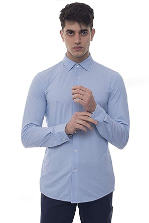 camisa azul clara hombre