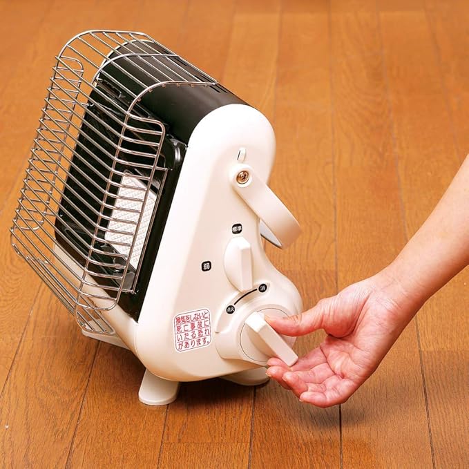 Amazon Iwatani カセットガス ストーブ マイ暖 ホワイト Cb Stv Myd Iwatani イワタニ ガスストーブ 通販