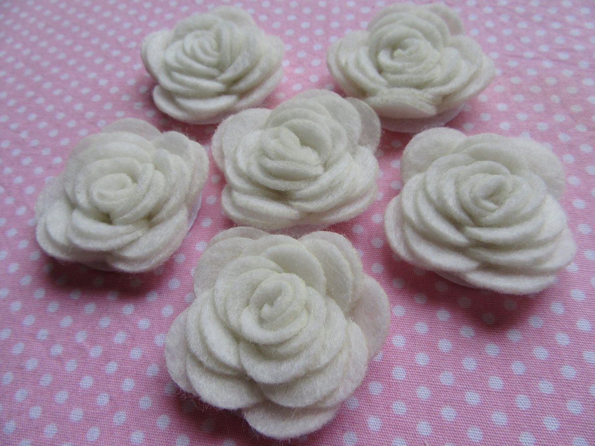 YYCRAFT Pack Of 20PCS Felt Rose 1.5" 4D Flower Applique/bow-Ivory