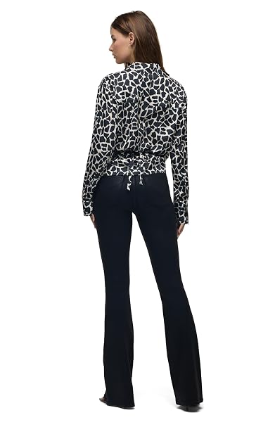 HUDSON WOMEN’S LONG SLEEVE WRAP SHIRT, GIRAFFE PRINT
