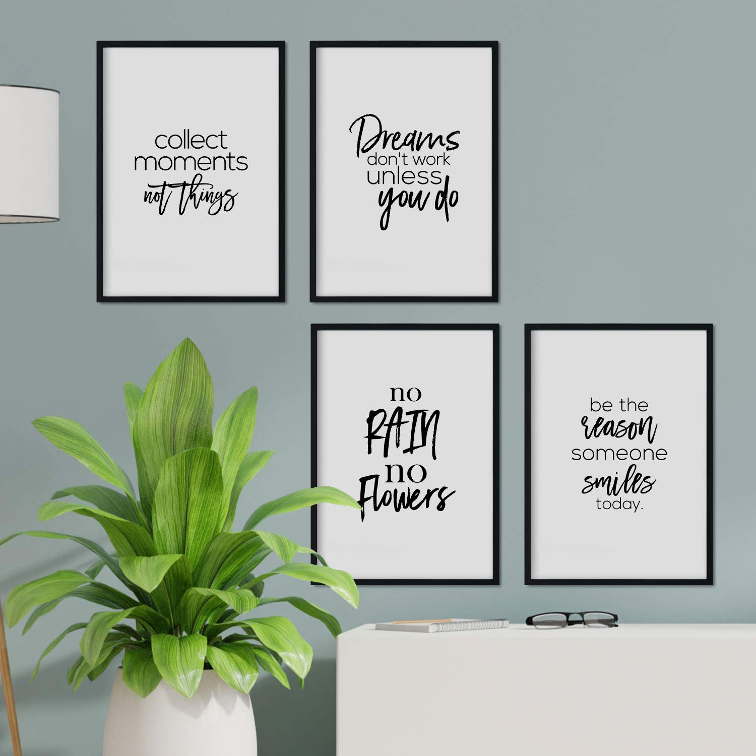 Nacnic Pack of posters with inspirational phrases. Set decoration with white sheets and black motivational phrases and full of energy. A3 size