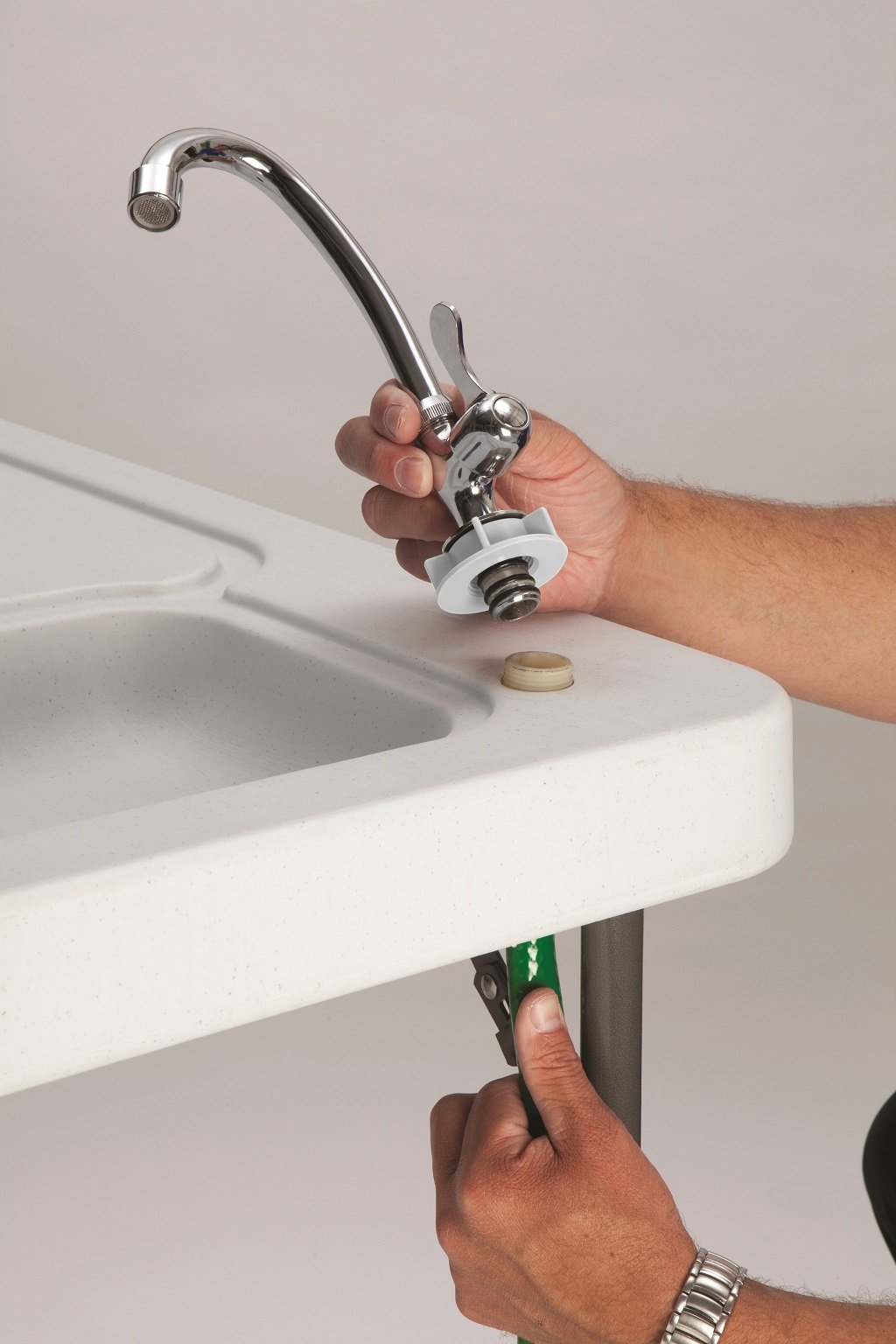 Tricam Outdoor Fish and Game Cleaning Table with QuickConnect