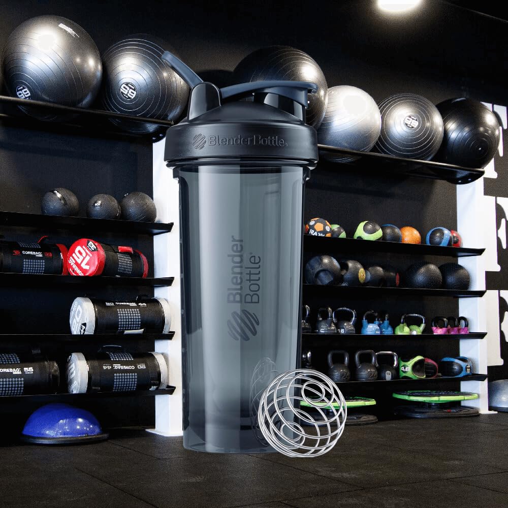 BlenderBottle Shaker Bottle Pro Series Perfect for Protein Shakes and Pre Workout, 28-Ounce, Black