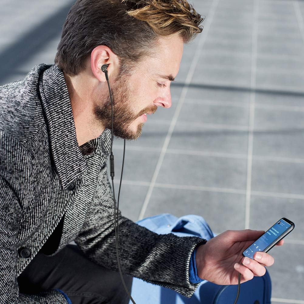 Soundmagic ES30C Wired Earbuds with Microphone Noise Isolating in Ear Headphones HiFi Sound Earphones Comfortable Fit Black - Image 3