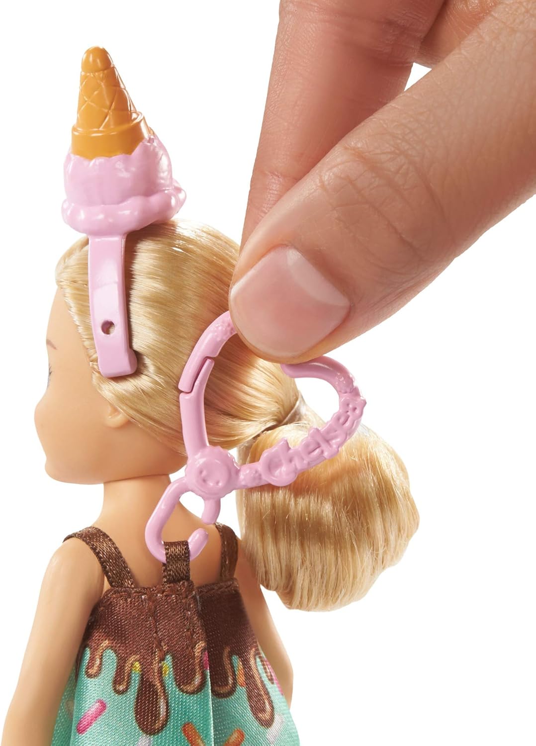 Barbie GHV72 Club Chelsea Doll, Pink,white, 6 inches - Image 3