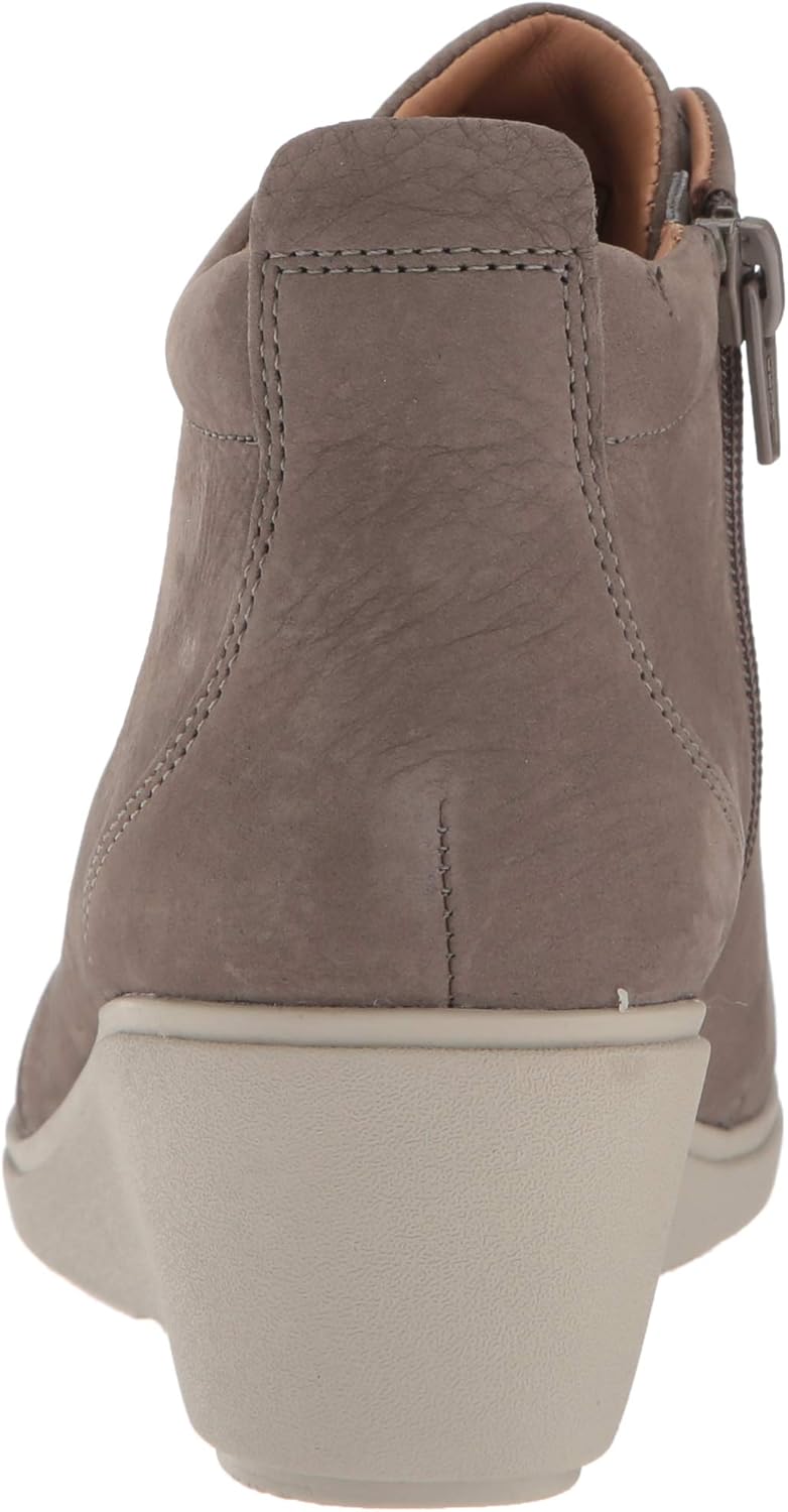 un tallara eva clarks