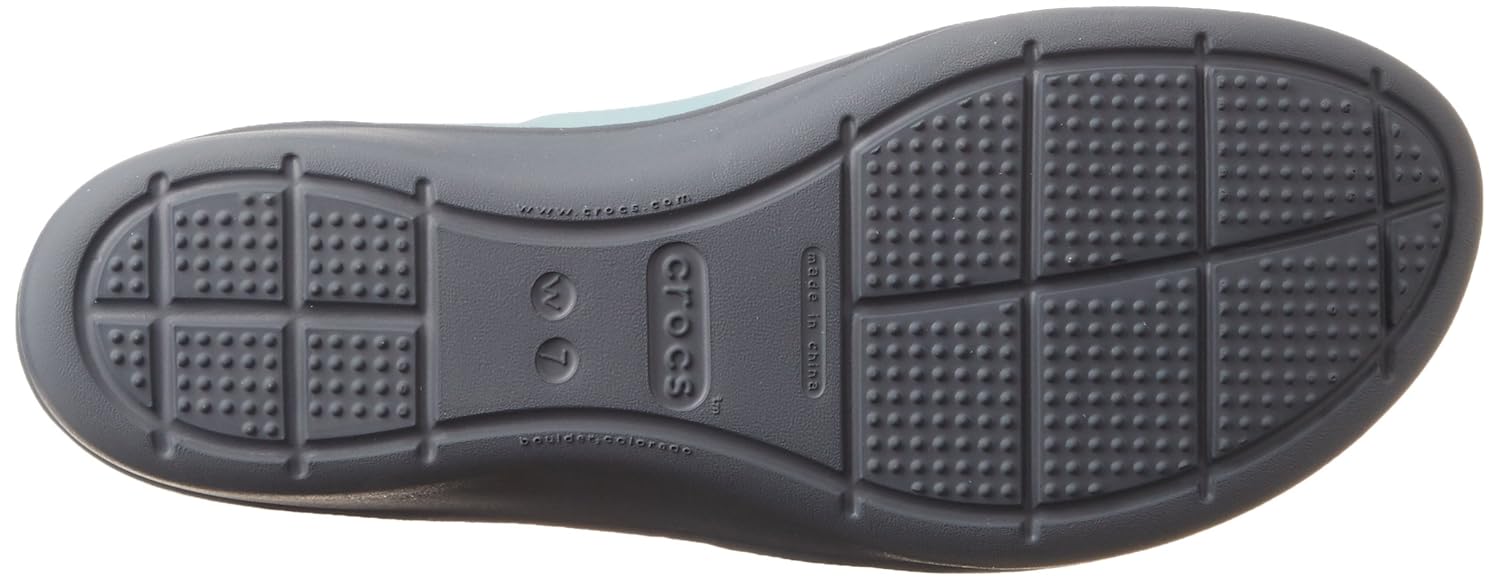crocs women's fashion sandals