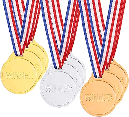 Amazon Co Jp Caydo 24ピース 勝者メダル ゴールド シルバー ブロンズメダル パーティーの記念品 装飾 賞 Toys