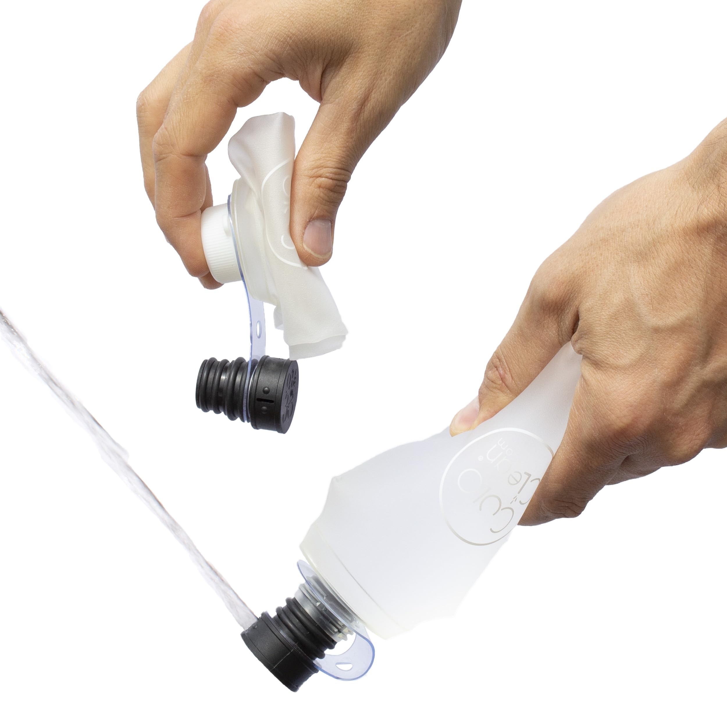 CuloClean Portable Bidet with Flexible Bottle (500ml, 16.9 fl oz) - Ideal for Travel, Hiking, Toilet or Camping. Ultralight (34g, 1.2 oz). Includes CuloClean (Black), Flexible Bottle, and Hanger