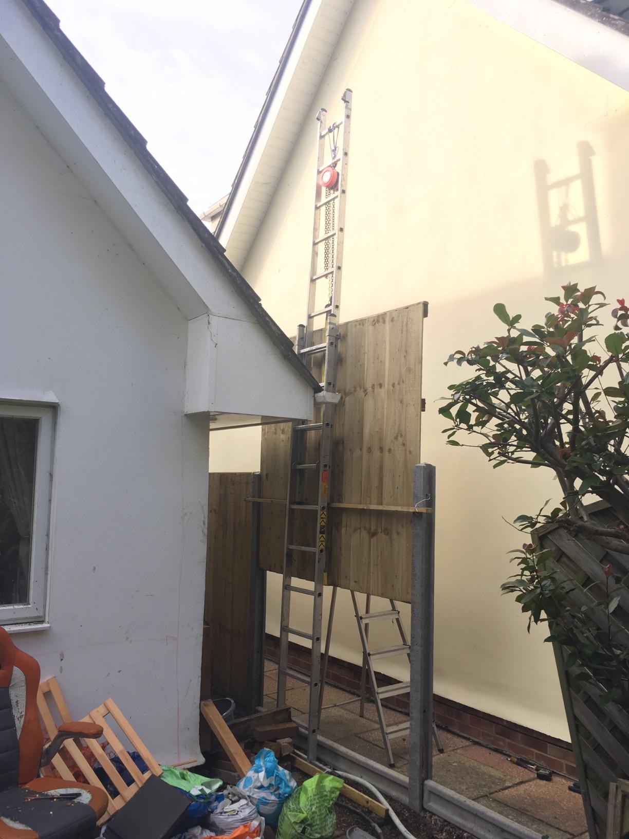 Chain Hoist used for heavy fence panels