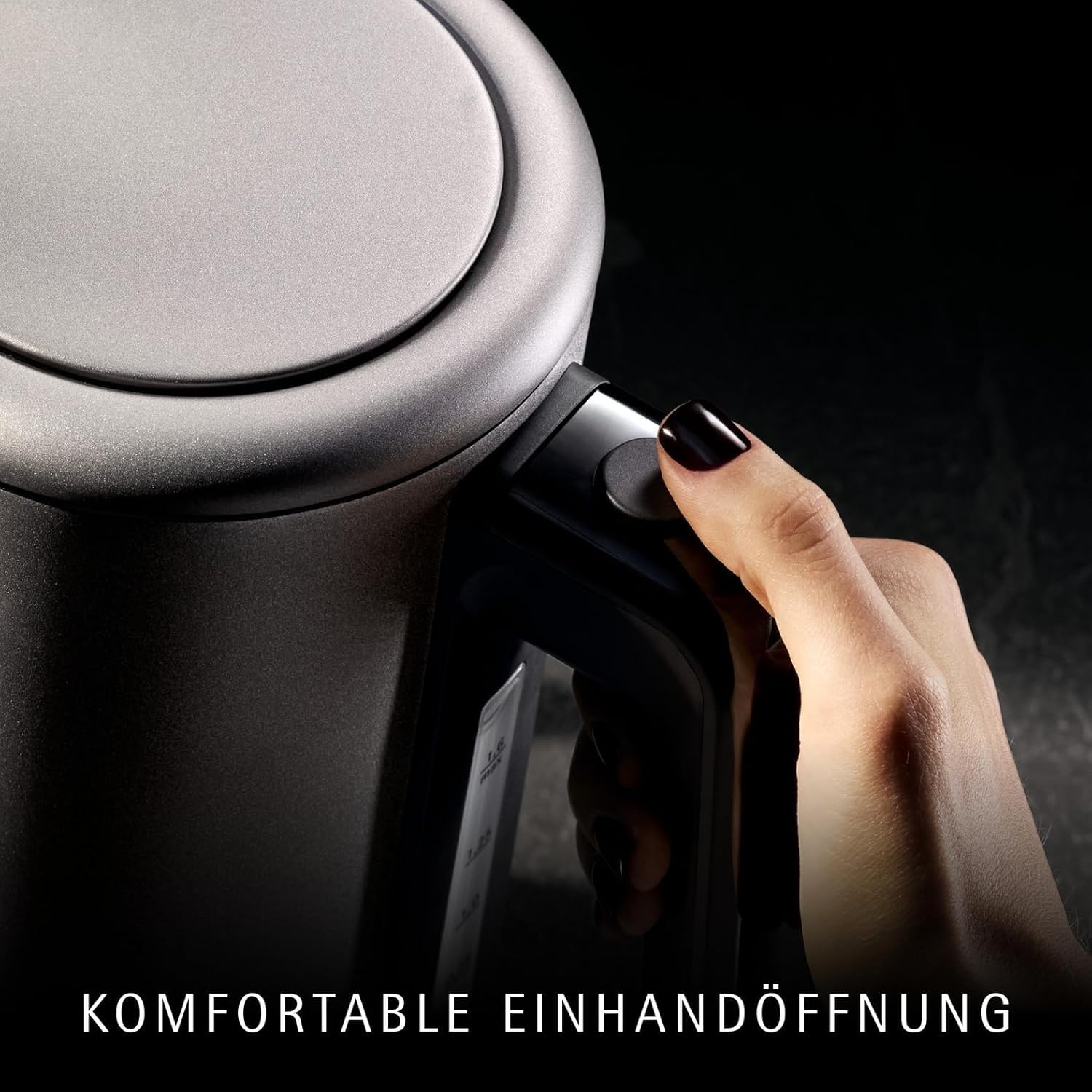 WMF Lono Silk Edelstahl Wasserkocher 1,6 L, kabelloser elektrischer Wasserkocher 2400 W mit Kalkfilter, 360°-Sockel, Anti-Fingerabdruck-Effekt, Einhand-Deckel & externer Wasserstandsanzeige 7