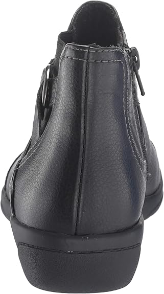 clarks cheyn track ankle boot