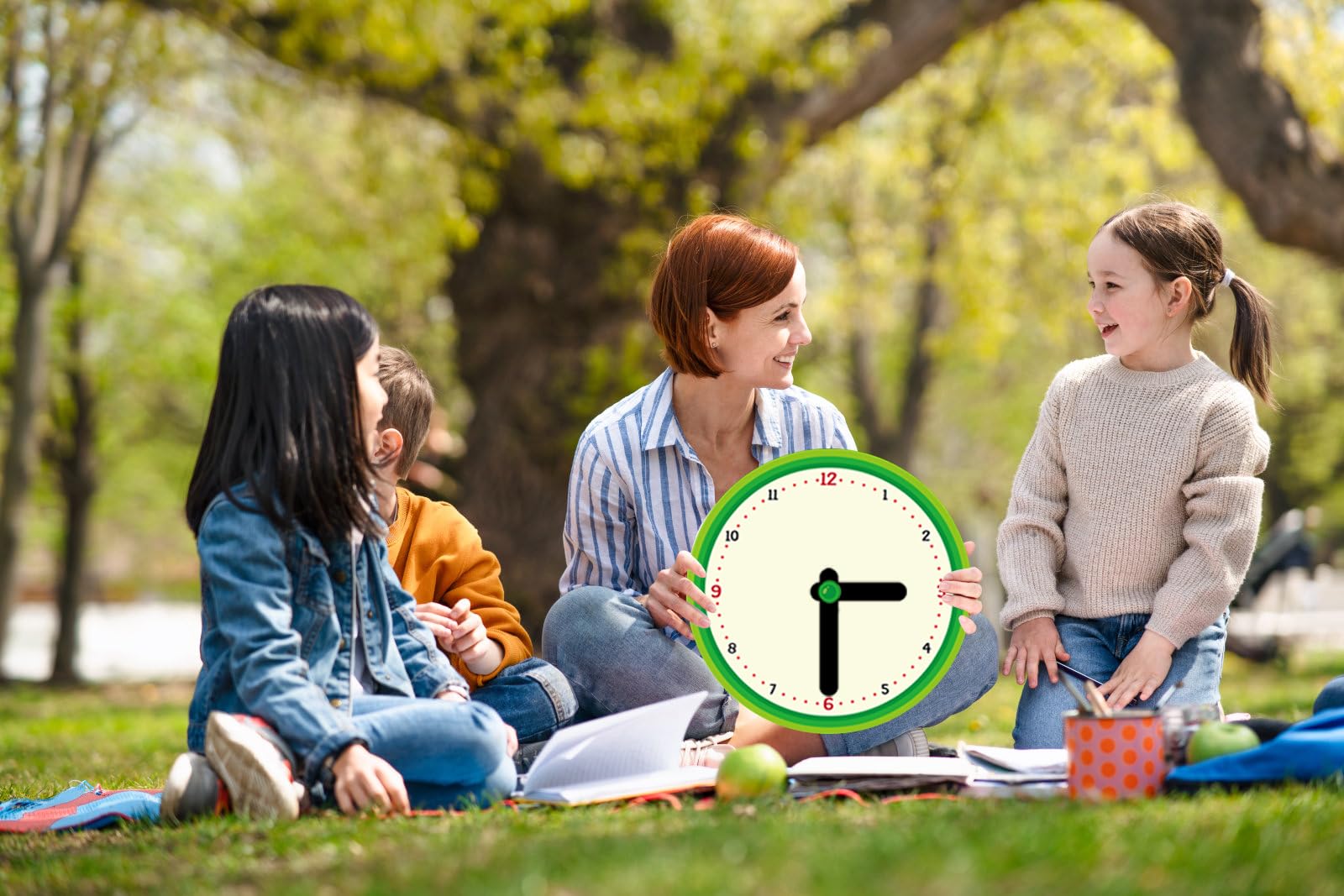 D24TIME 34Pcs Telling Time Bulletin Board Set Decoration Clock for Kids Learning to Tell Time Telling Time Teaching Practice Clock for Elementary Preschool Classroom Supplies Teachers Back to School