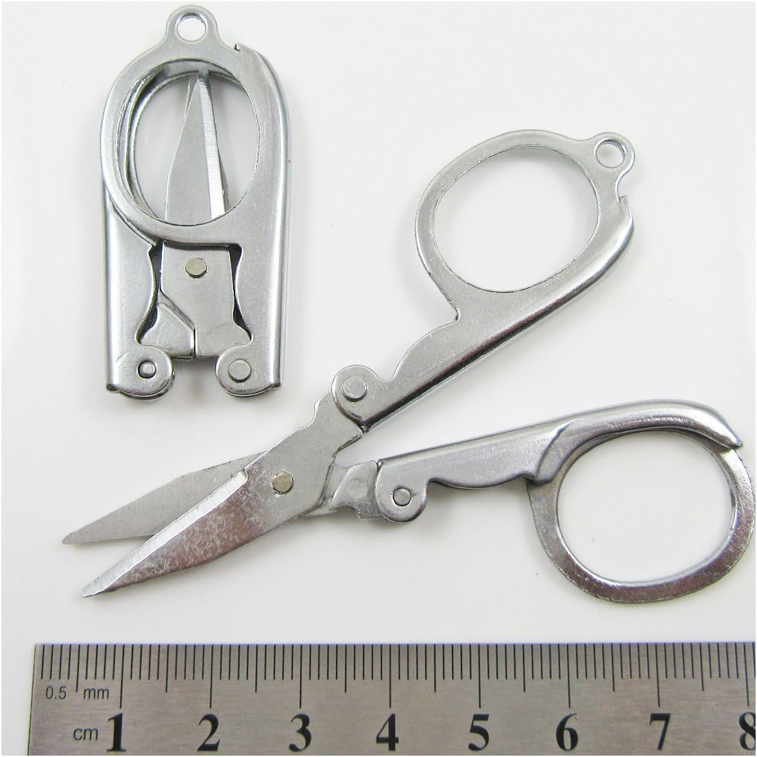 1 x SMALL FOLDING 50mm SCISSORS FOLDABLE PORTABLE NAIL CLIPPERS CLIPS