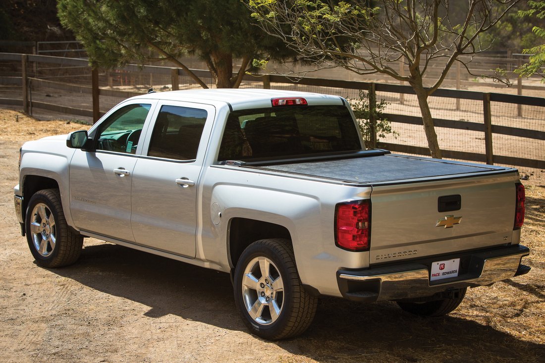 Pace Edwards(SWF6985 Switchblade Tonneau Cover