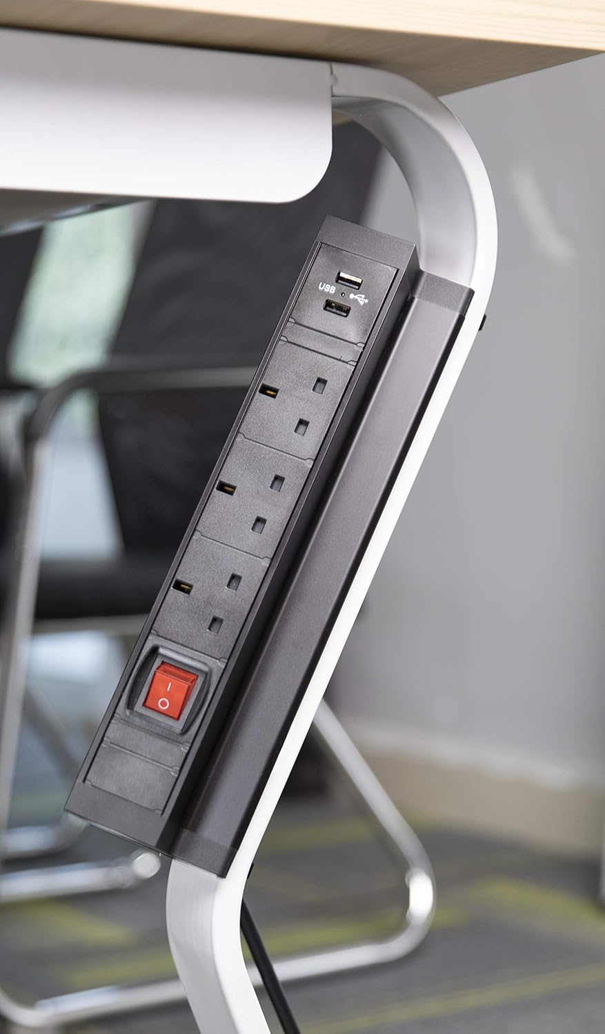 Elbe Inno Extension lead 3 ways, 2 USB, Desktop Socket, Switched, Power Strip with Surge protected, 1.5 m cable length - Image 4