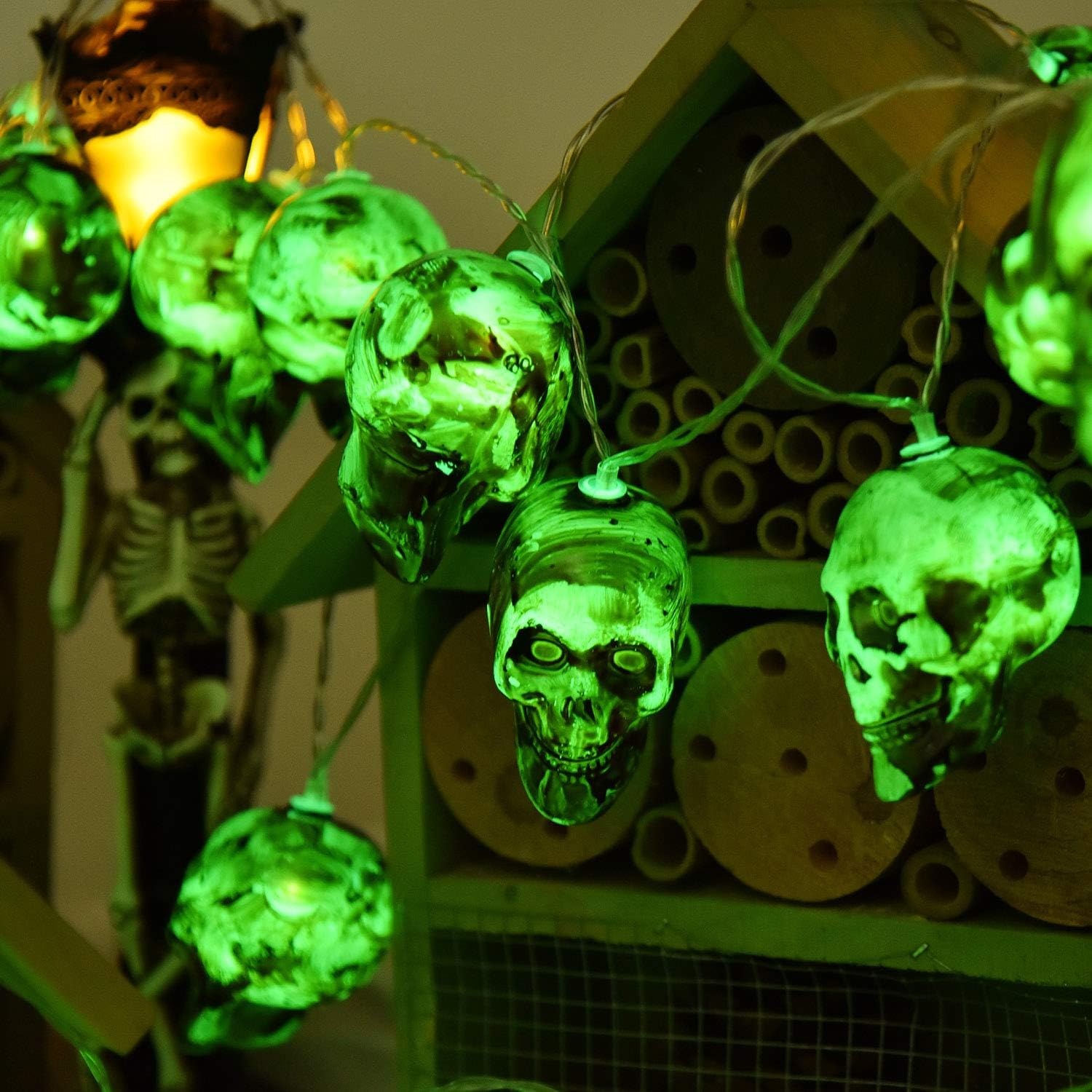30 LED Halloween Skull String Lights, 8 Modes Fairy Lights with Remote, 16.4ft Waterproof Battery Operated Halloween Lights for Outdoor Indoor Party Bar Halloween Decoration: Home Improvement