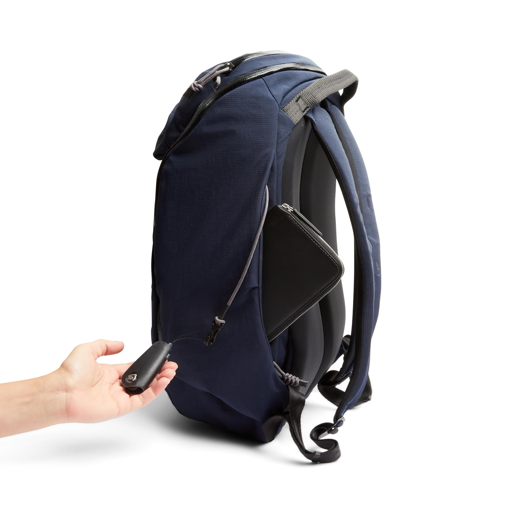 Bellroy Venture Ready Pack 26L (with luggage pass-through) - Nightsky