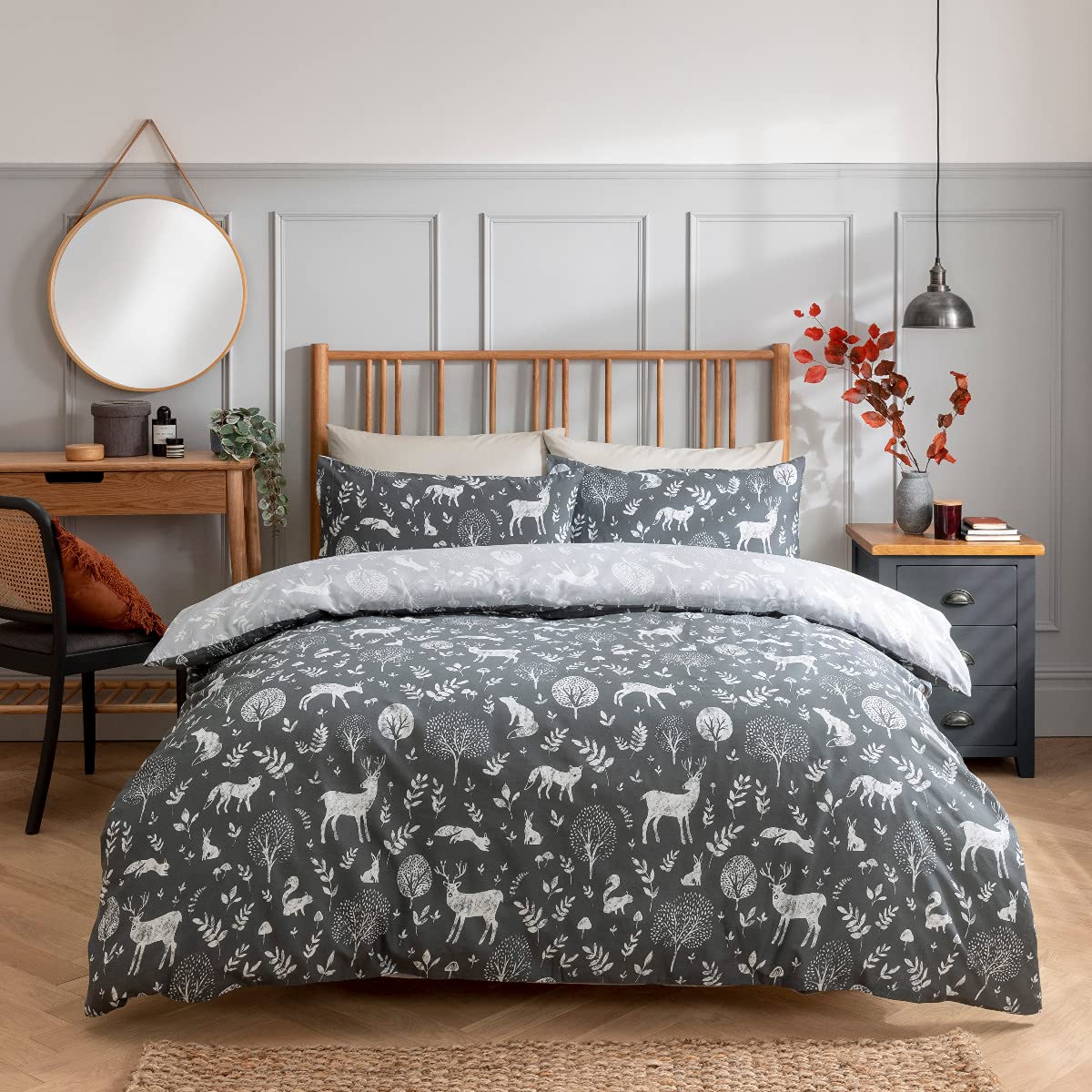Sleepdown Woodland Animals Charcoal Grey White Reversible Duvet Cover Quilt and Pillow Cases Bedding Set Easy Care - King (230cm x 220cm), 5056242832386