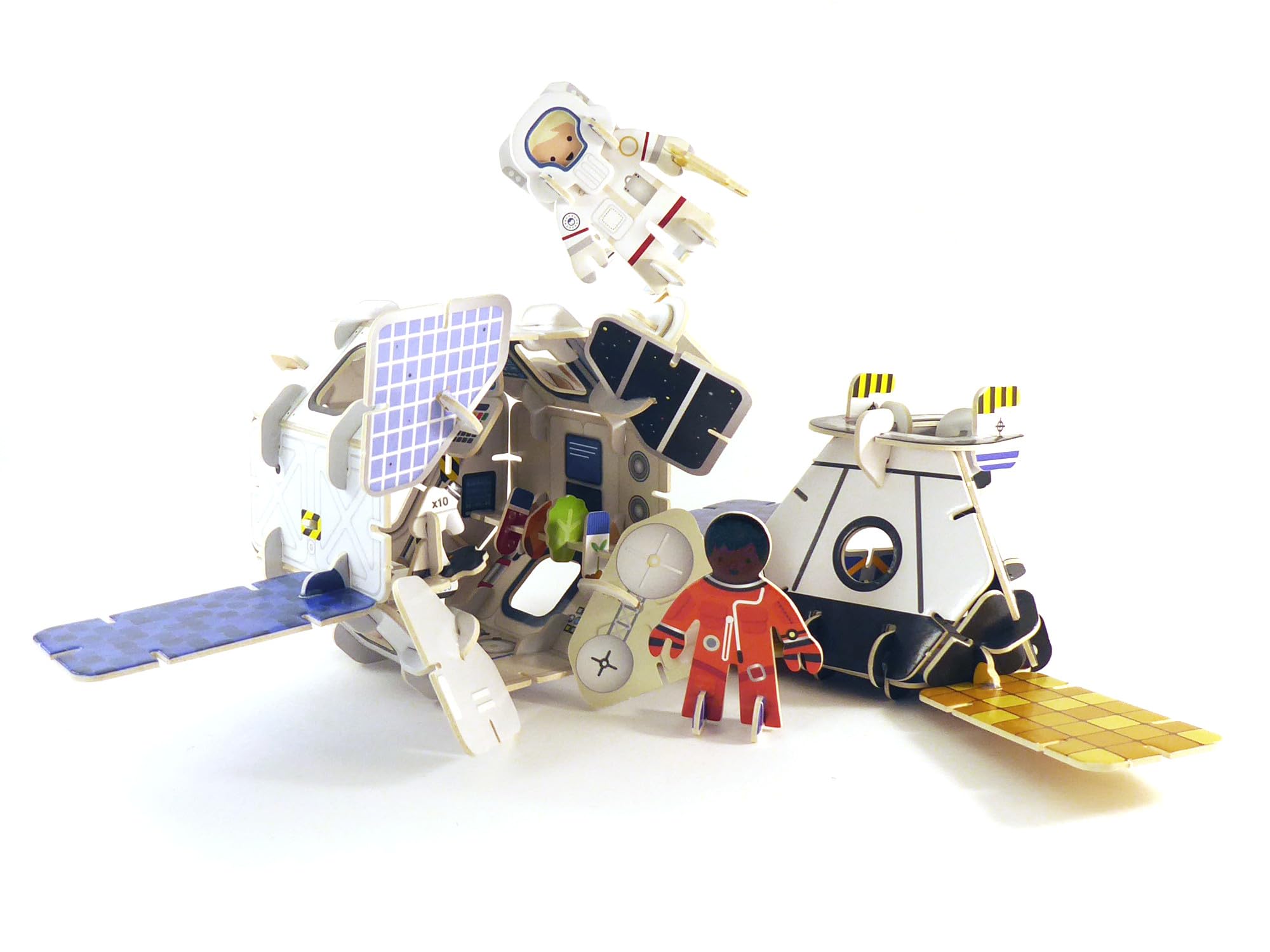PLAYPRESS Space Station and Astronauts Playset - Interactive 3D Construction Playset - Gift of the Year 2020 Winner -Eco-Friendly Building Toys - Easy Storage - Construction Toys for Ages 7+