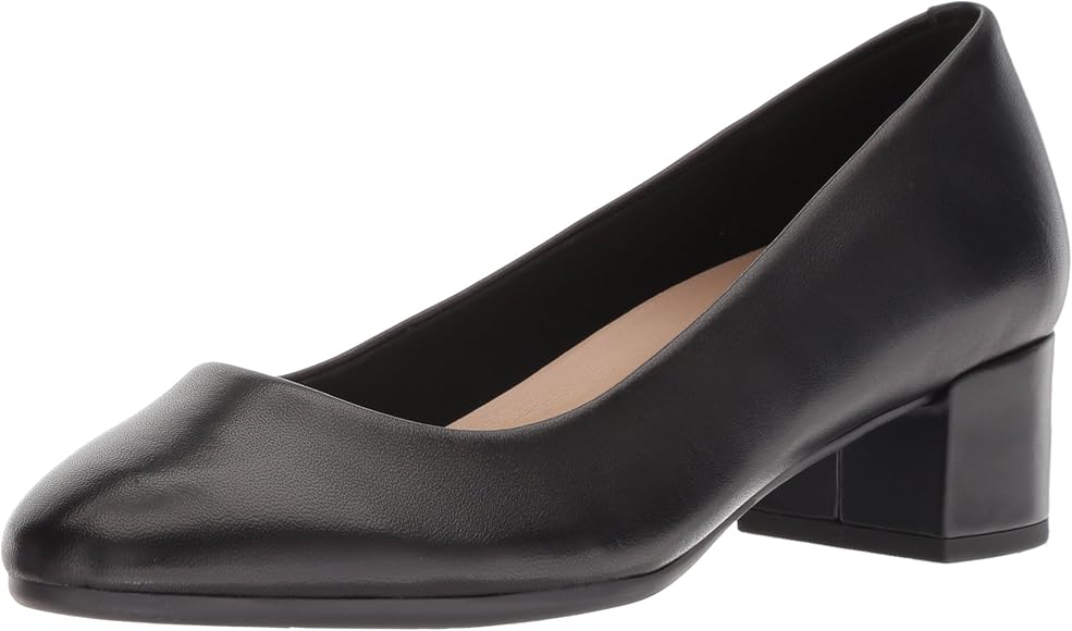 pointed toe heels clear