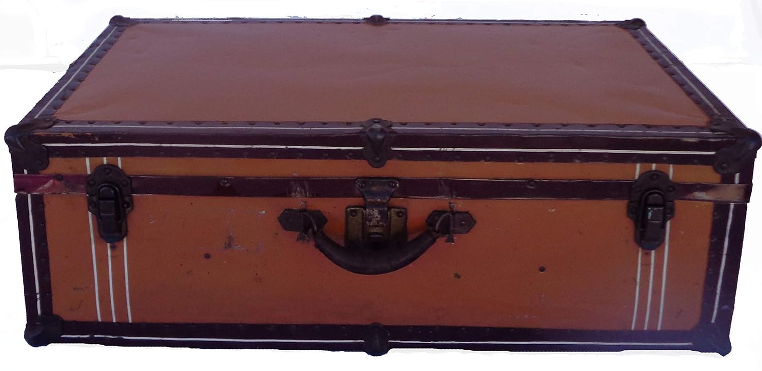luggage trunk vintage