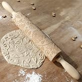 Wooden Rolling Pin, Rose Flower Embossed Engraved Carved Rolling Pin, Valentine's Day DIY Cookies Biscuit Fondant Cake Dough Roller Baking Tool (Wood color)