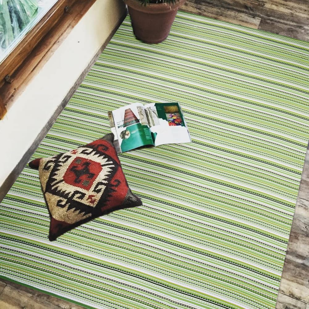 Photo 1 of Wefavor Outdoor/Indoor Rug Plastic Straw Rug Waterproof Portable Outdoor Mat, Easy to Clean and Fold,Perfect for Garden, Patio, Picnic, Decking-?Green?6x9Ft?