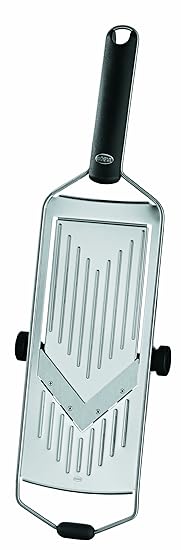RÖSLE Hobel mit V-Klinge inkl. Gemüsehalter, Edelstahl 18/10, Klinge fünffach verstellbar, Profiqualität