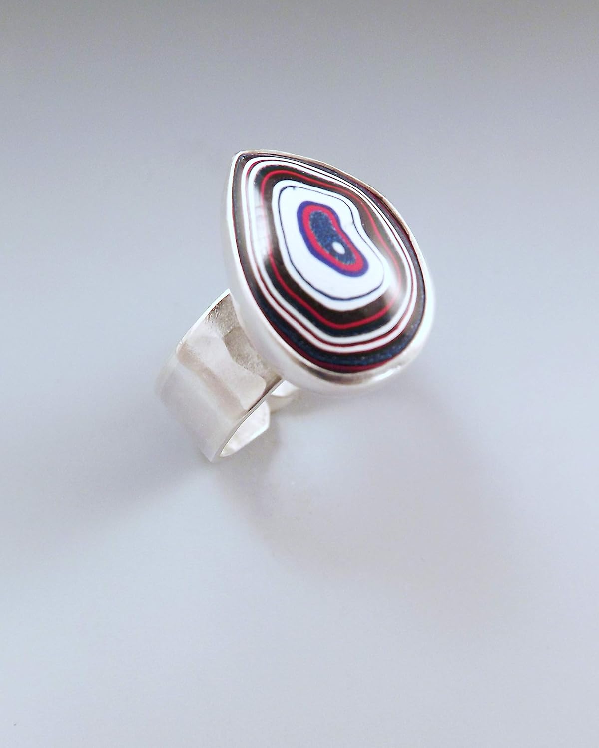 Amazon Com Fordite Ring Detroit Agate Little Bull S Eye Michigan Made Fordite Silver Ring Handmade