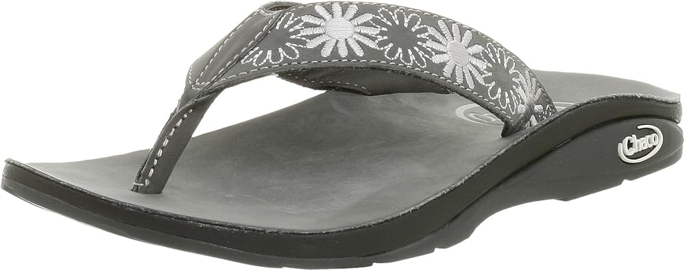 chaco flip flops womens size 8