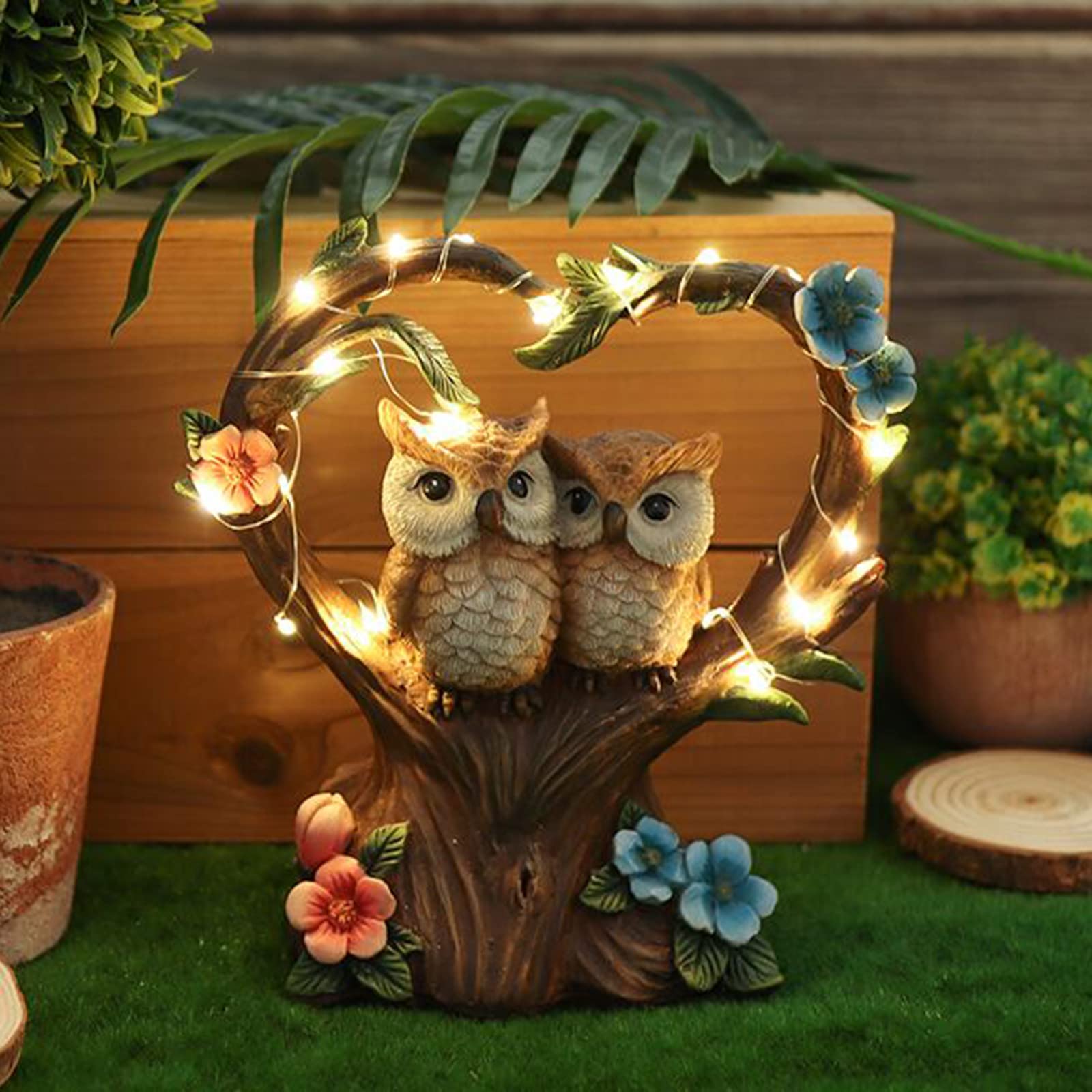Solar Owl Garden Ornaments, Waterproof Figurine with Solar Powered LED Lights, Owl Statue Garden Decoration, Gifts for Mum and Lover, Patio Lawn Yard Decor