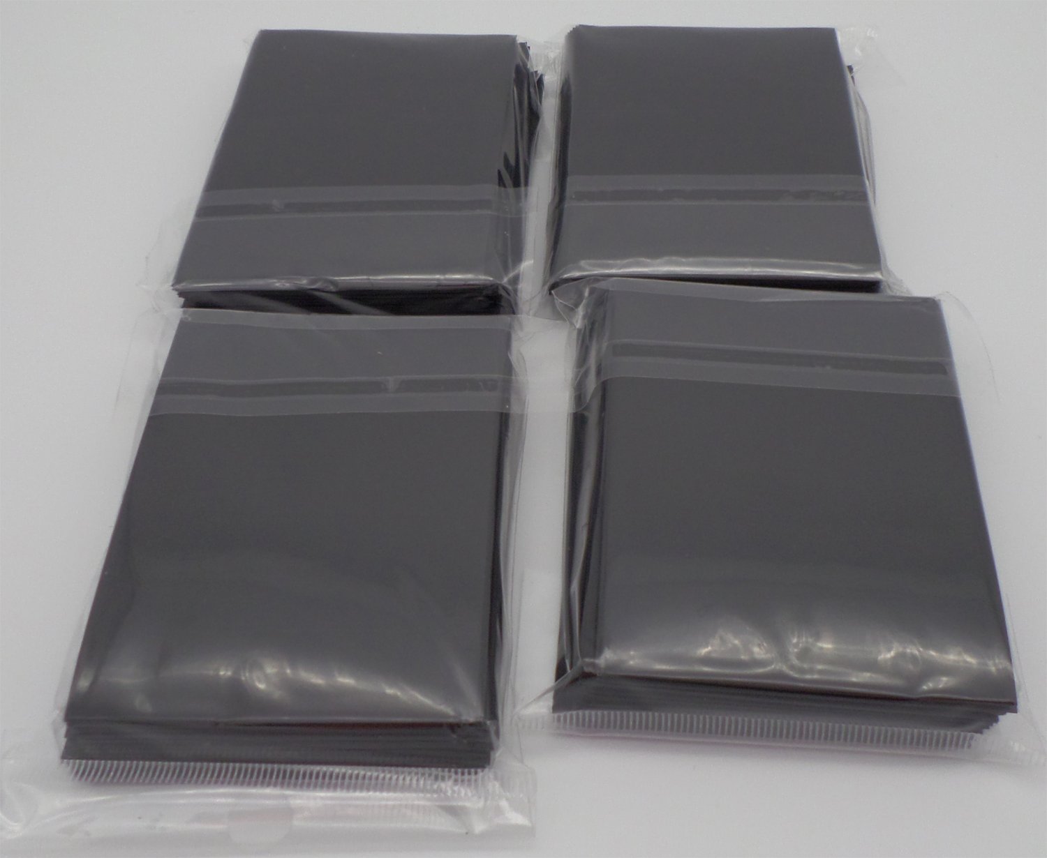 docsmagic.de 4 x 60 Mat Black Card Sleeves Small Size 62 x 89 - YGO CFV - Mini