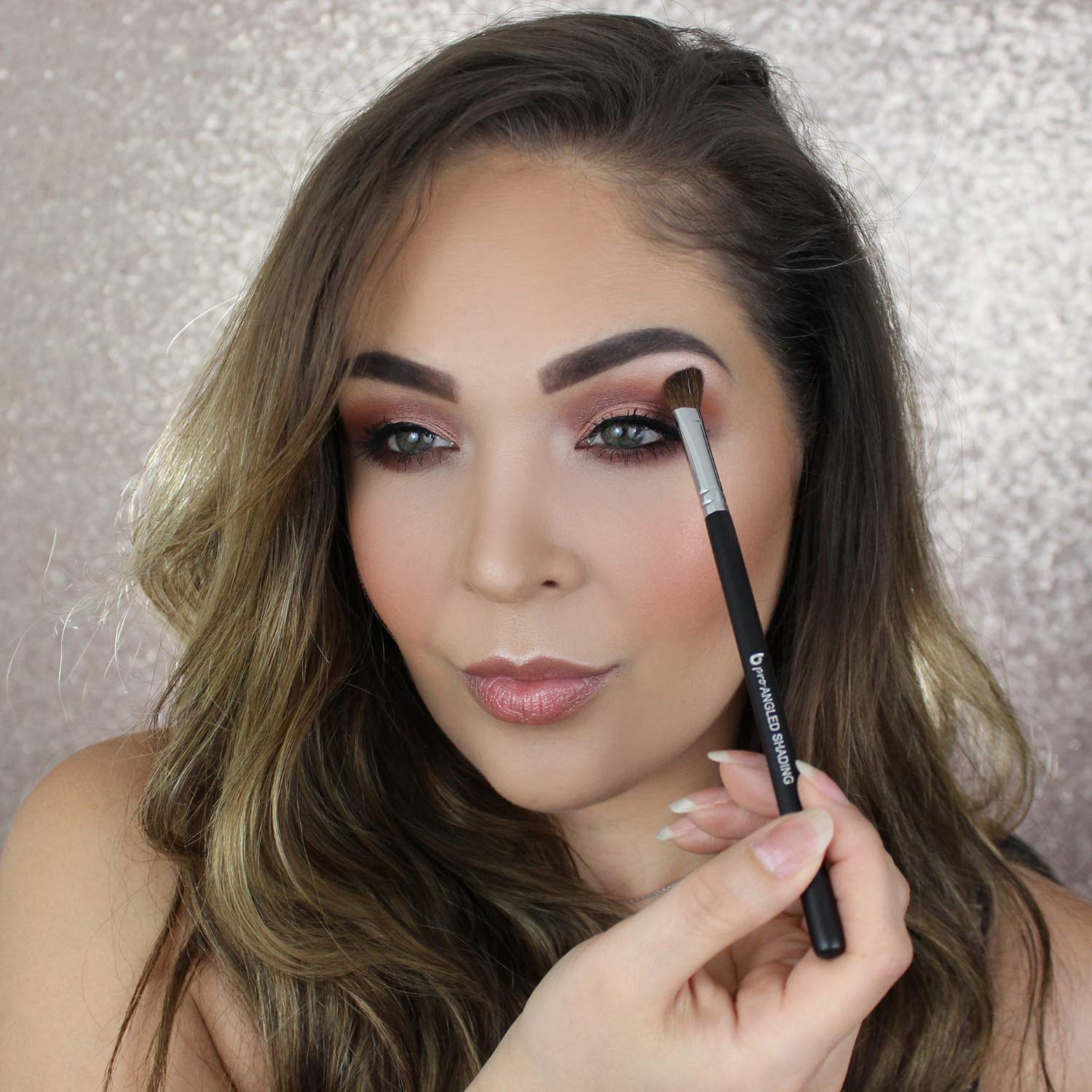 Angled Shading Eyeshadow Makeup Brush - Eye Brow Bone Highlighter, Small Soft Natural Slanted Angle Bristle for Highlighting Eyebrows, Shading, Blending Shadow Color in Crease, Highlight Inner Eyes: Beauty