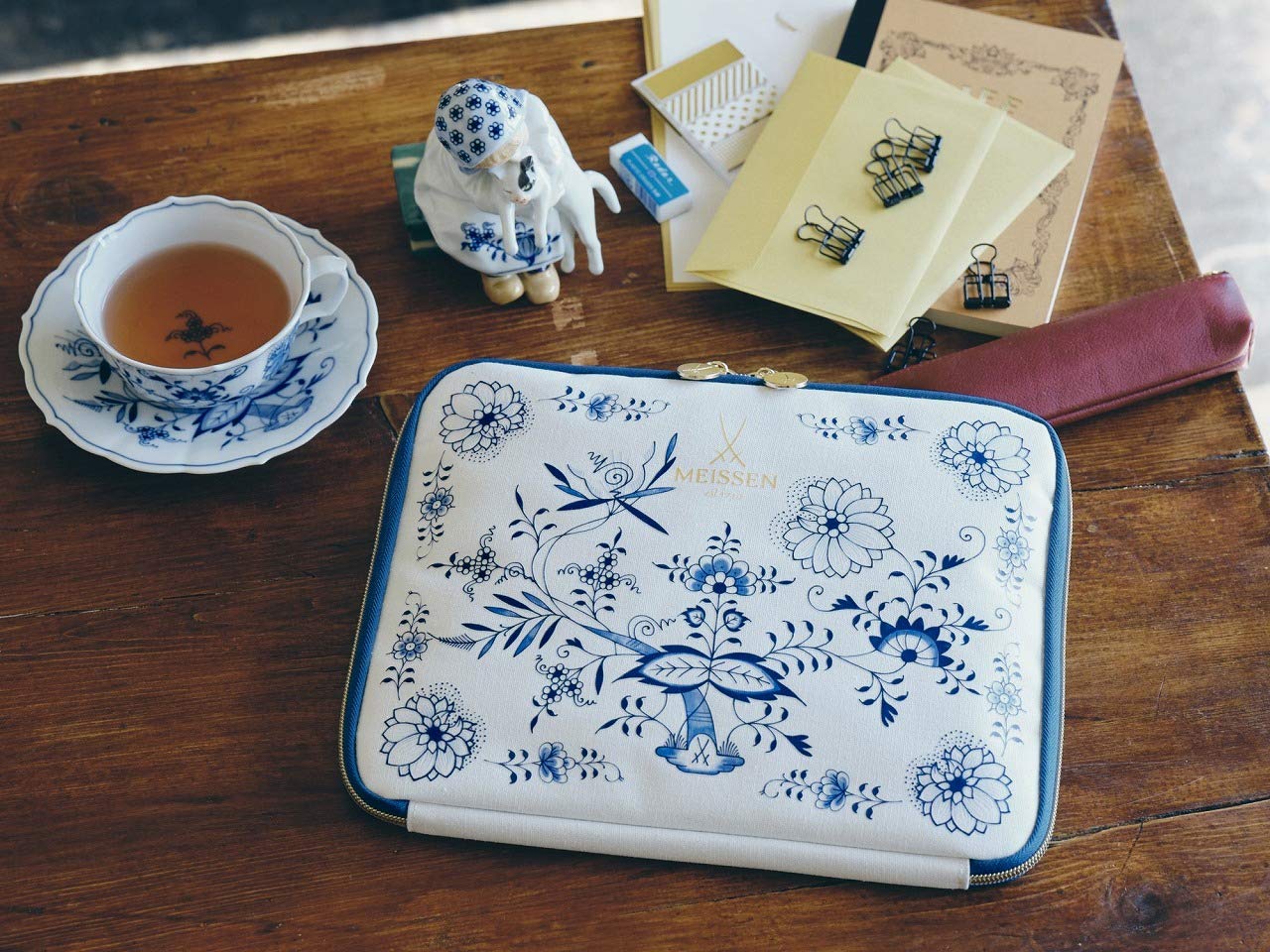 MEISSEN Special Book:4/9発売【ムック本付録】MEISSEN(マイセン)ブルーオニオンモチーフの収納ポーチ
