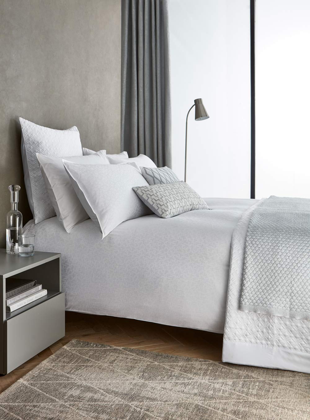 Peacock Blue Hotel Aura Cover Set White, Double