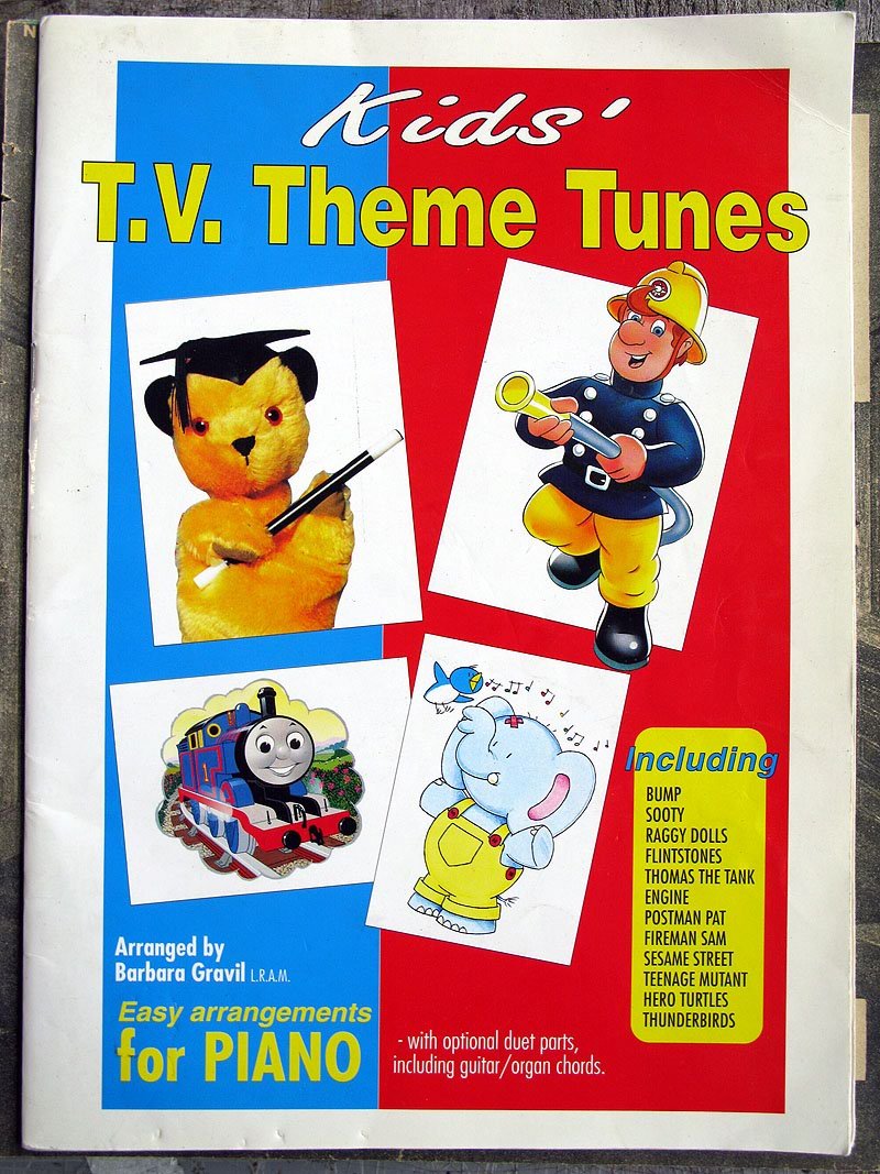 Kids Tv Theme Tunes Easy Arrangements For Piano With Optional Duet Parts Amazon Co Uk 9780952111306 Books