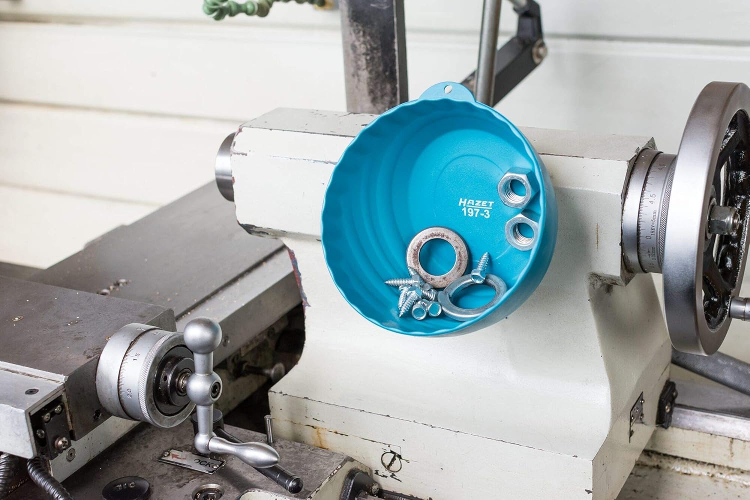 HAZET magnetic tray 197-3, 5.91 inches diameter, made of lightweight plastic with robust, strong magnet - Image 4