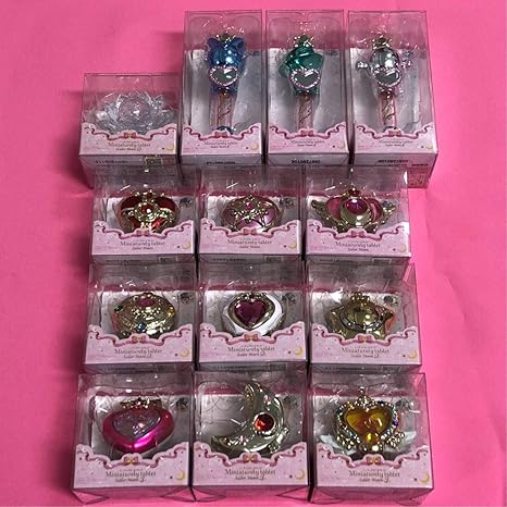 Amazon 美少女戦士セーラームーン ミニチュアリータブレット 1 2 3 8 変身ブローチ 星空のオルゴール 幻の銀水晶 玩具復刻ver 変身 リップロッド オルゴール ホビー Amazon 美少女戦士セーラームーン ミニチュアリータブレット 1 2 3 8 変身ブローチ 星空のオルゴール 幻の銀水晶 玩具復刻ver 変身 リップロッド オルゴール ホビー