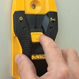 DEWALT Stud Finder DW0100 Center Detect 3/4 in LED Arrows AAA Batteries Included view 9